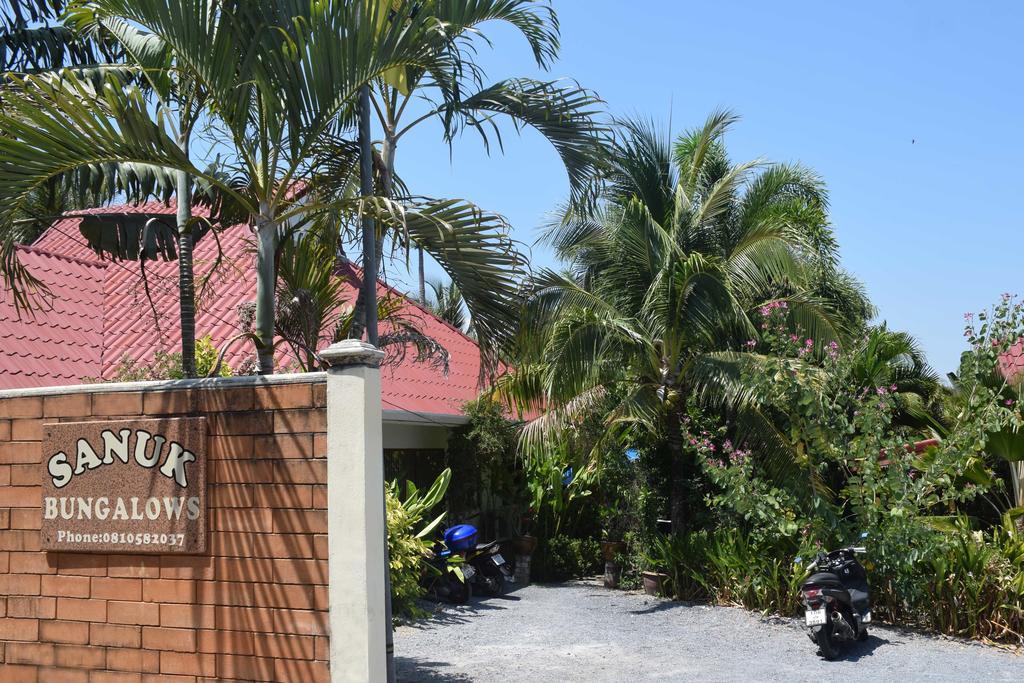 Sanuk Bungalows Rawai Exterior photo