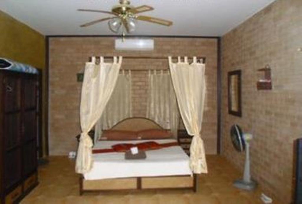 Sanuk Bungalows Rawai Room photo